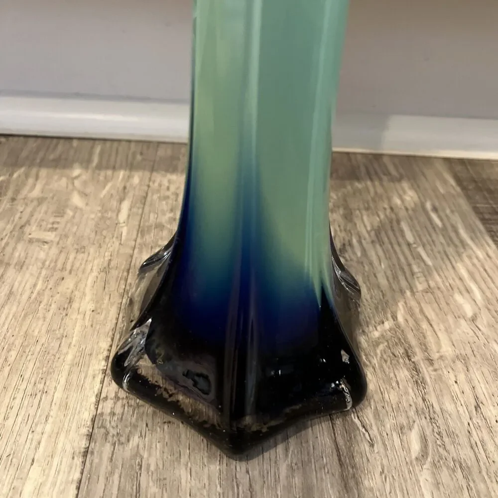 VNTG hand blown “Jack in the Pulpit” art glass vases MCM set of 2 swung glass ￼